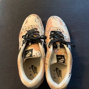 Nike dessert camo air max. Men’s size 14. Worn twice in excellent condition.